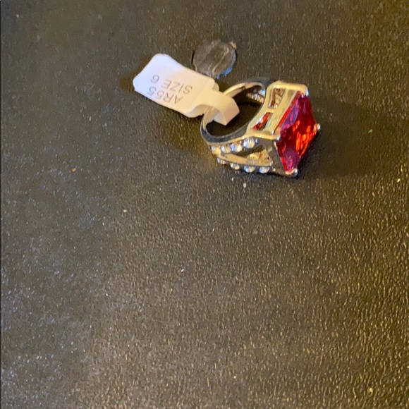 Ring - Picture 2 of 3